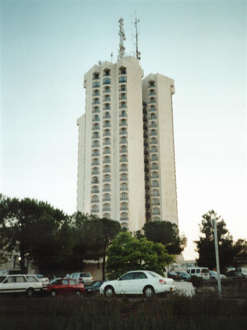 By Afi Hotel 3*